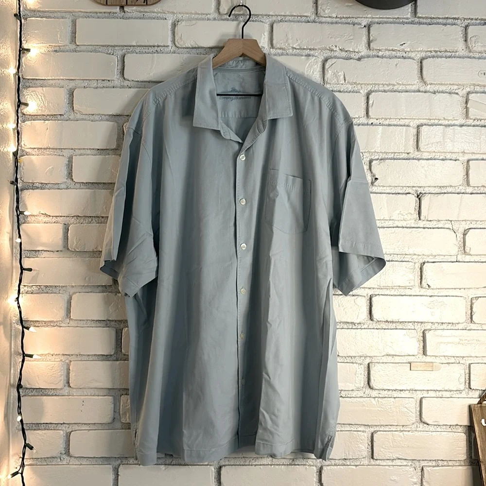 Tommy Bahama baby blue mens button up